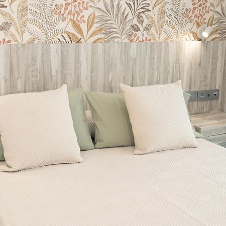 Hotel Boutique Aroma De Mar Chiclana de la Frontera Bagian luar foto