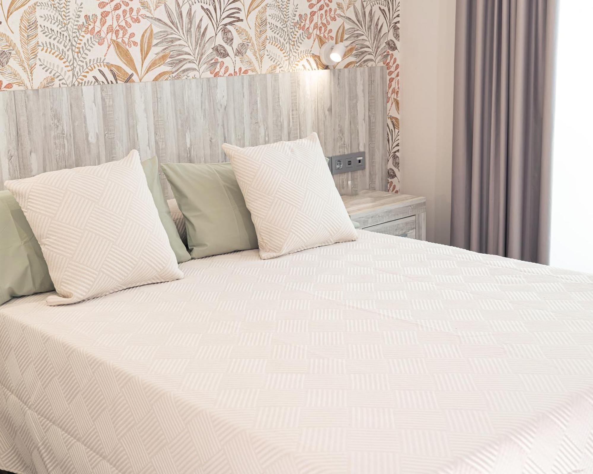 Hotel Boutique Aroma De Mar Chiclana de la Frontera Bagian luar foto