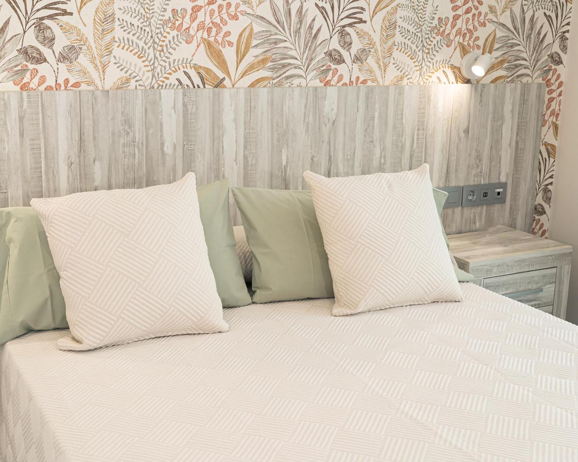 Hotel Boutique Aroma De Mar Chiclana de la Frontera Bagian luar foto